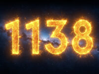 1138