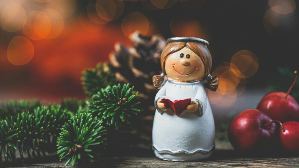 47 Classic Christmas Carol Names: Singers, Titles, and Stories