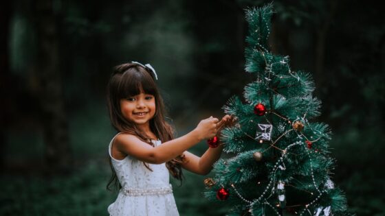 44 Festive Christmas Names for Holiday Babies