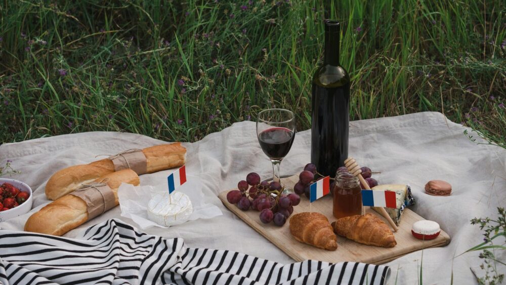 48 Most Common French Baby Names for Boys & Girls
