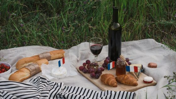48 Most Common French Baby Names for Boys & Girls