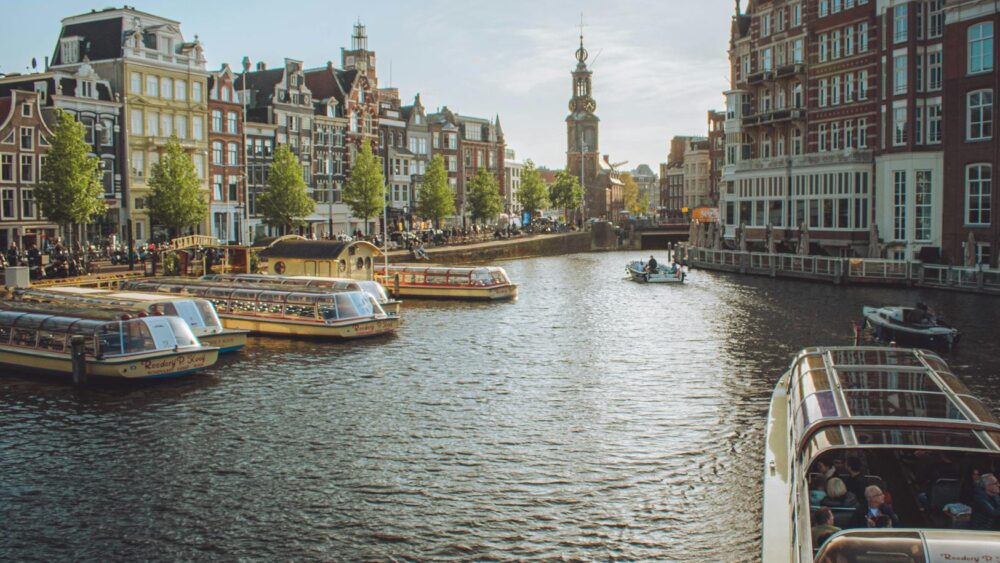 62 Beautiful Dutch Girl Names: Unique European Gems with Meanings