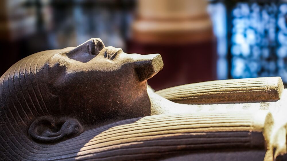 50 Ancient & Modern Egyptian Names (History & Meanings)