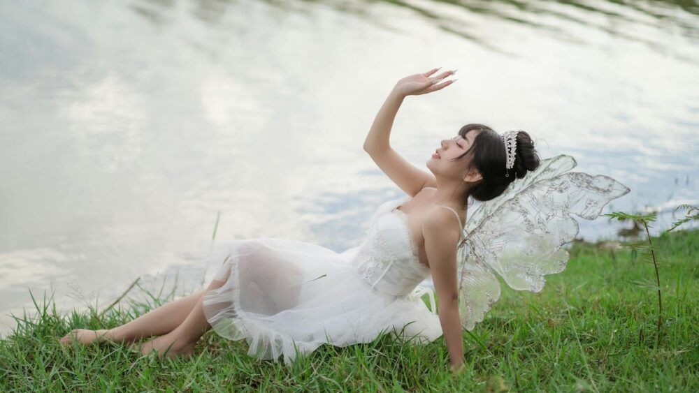 48 Enchanting Fairy Names for Girls (With Meanings & Origins)