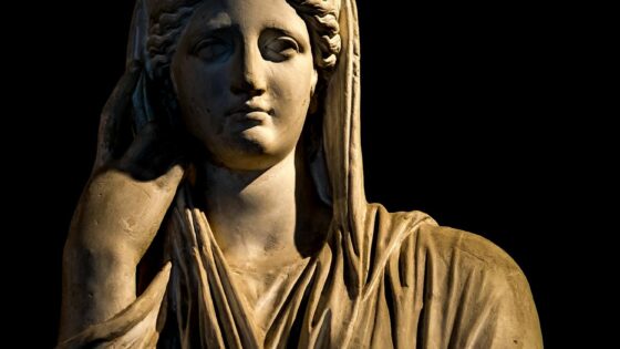 79 Enchanting Greek Girl Names With Mythological Meanings