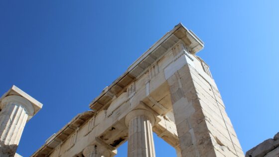 79 Greek Last Names With Ancient Meanings and Family Clan Origins