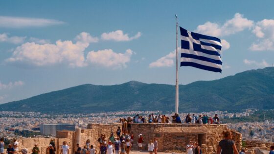 77 Greek Surnames: Ancient Meanings, Regional Origins & Famous Bearers