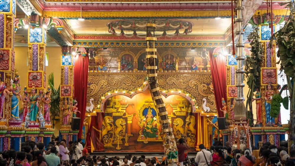 100 Beautiful Hindu Names and Their Meanings