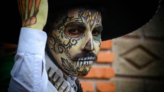 100 Mexican Last Names: Spanish, Aztec & Indigenous Origins With Meanings