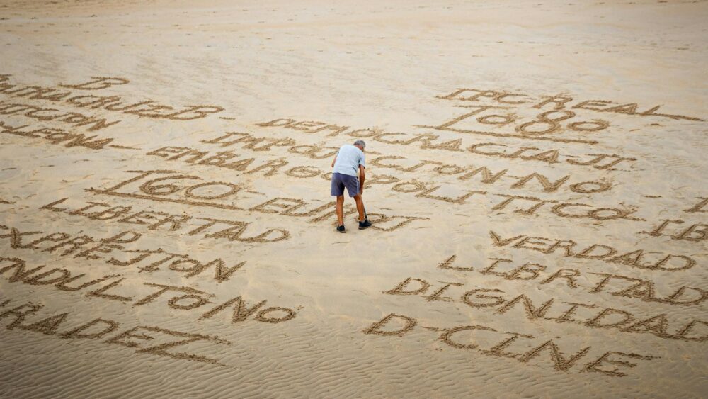 The 100 Most Common Spanish Surnames (History & Meanings)